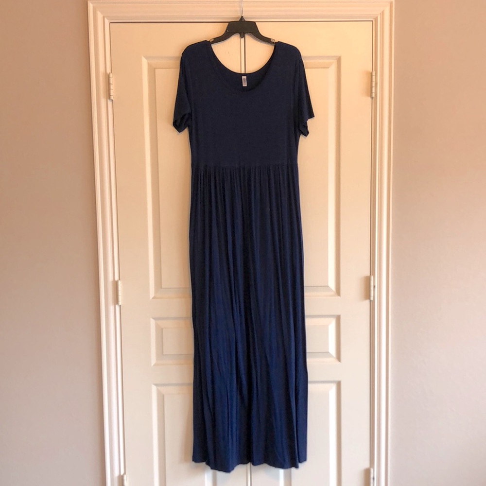 Women’s Navy Short Sleeve Dress